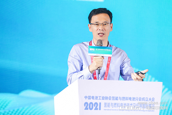 李成新：燃料電池用先進陶瓷涂層的制備與應(yīng)用